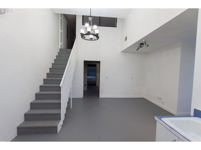 1200 N Killingsworth St, Portland, OR 97217