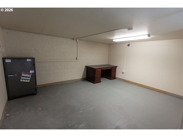 1200 N Killingsworth St, Portland, OR 97217