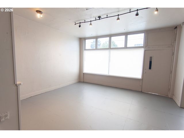 1200 N Killingsworth St, Portland, OR 97217