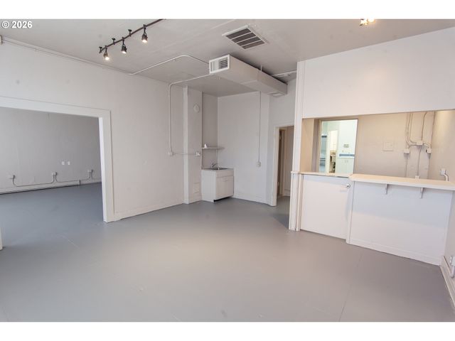 1200 N Killingsworth St, Portland, OR 97217