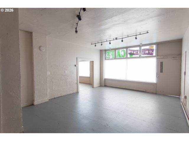 1200 N Killingsworth St, Portland, OR 97217