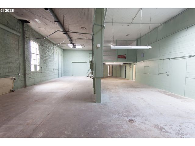 1200 N Killingsworth St, Portland, OR 97217