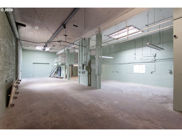 1200 N Killingsworth St, Portland, OR 97217