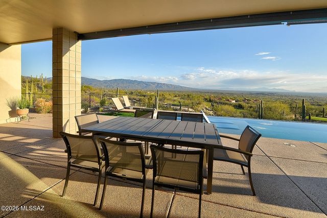 10030 E Sabino Estates Drive, Tucson, AZ 85749