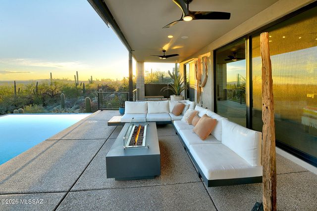 10030 E Sabino Estates Drive, Tucson, AZ 85749