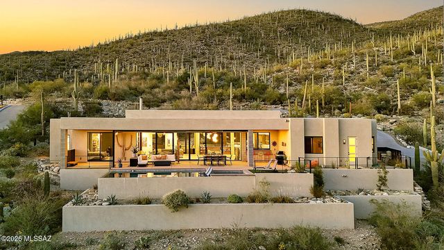 10030 E Sabino Estates Drive, Tucson, AZ 85749