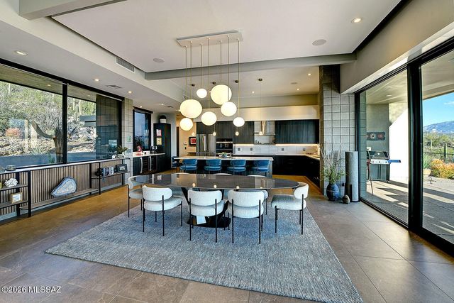 10030 E Sabino Estates Drive, Tucson, AZ 85749