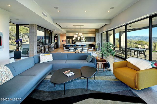 10030 E Sabino Estates Drive, Tucson, AZ 85749