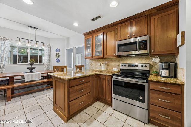 11563 SEDGEMOORE Drive, Jacksonville, FL 32223