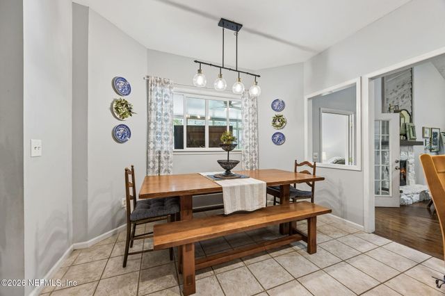 11563 SEDGEMOORE Drive, Jacksonville, FL 32223