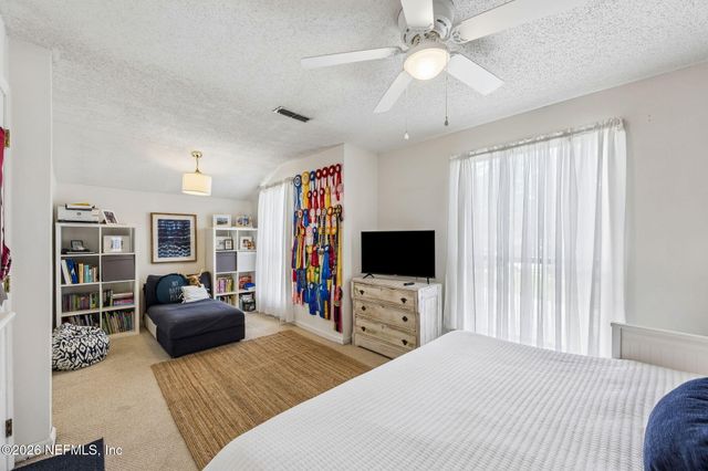 11563 SEDGEMOORE Drive, Jacksonville, FL 32223