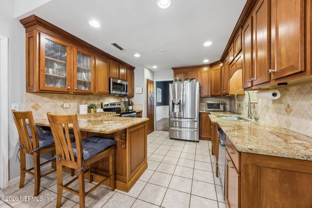 11563 SEDGEMOORE Drive, Jacksonville, FL 32223