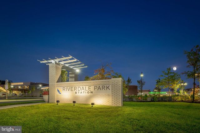 6056 SOHO WAY, Hyattsville, MD 20783