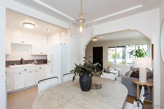 3848 Monroe Avenue, San Diego, CA 92116