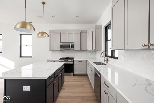 1660 Delmonte Rail Drive, Westfield, IN 46074