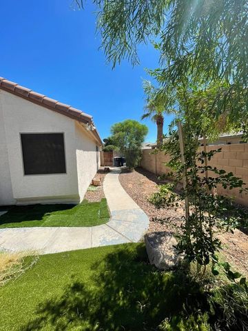 2460 E Whitten Street, Chandler, AZ 85225