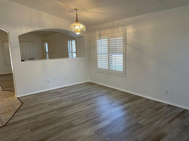 2460 E Whitten Street, Chandler, AZ 85225