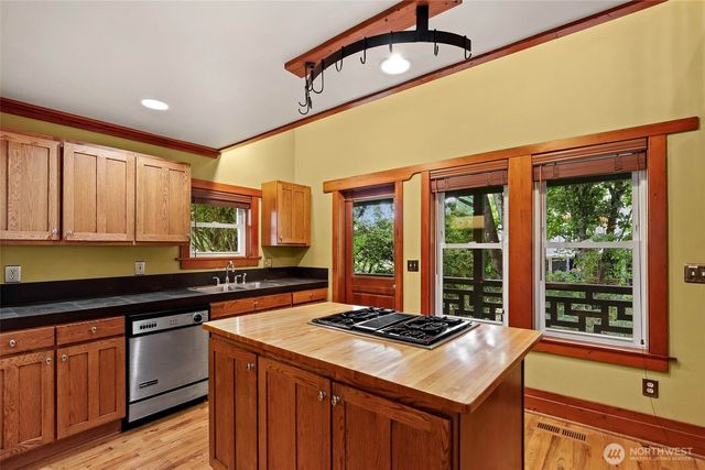 923 Olympia Avenue NE, Olympia, WA 98506