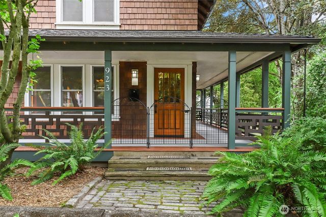 923 Olympia Avenue NE, Olympia, WA 98506