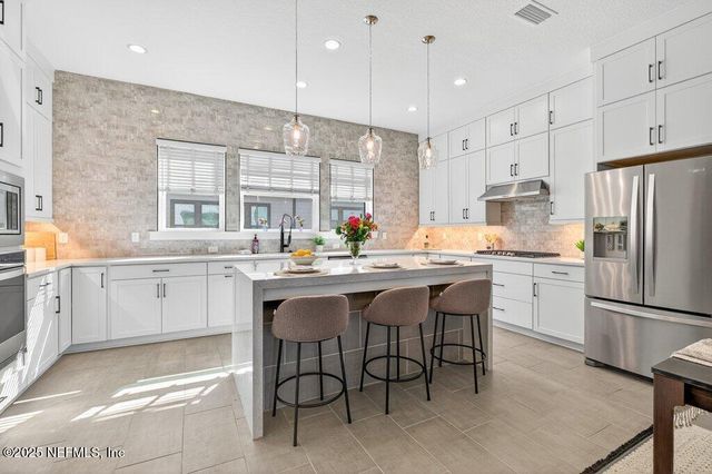 1625 BRIDGETON Drive, Jacksonville, FL 32207