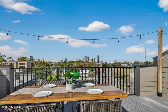 1625 BRIDGETON Drive, Jacksonville, FL 32207