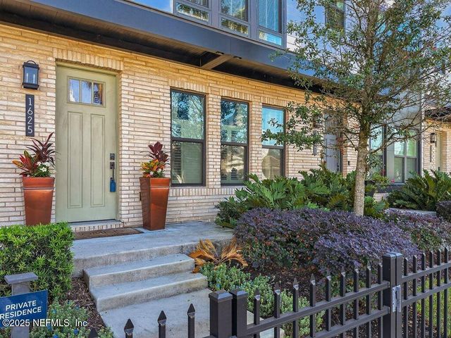 1625 BRIDGETON Drive, Jacksonville, FL 32207