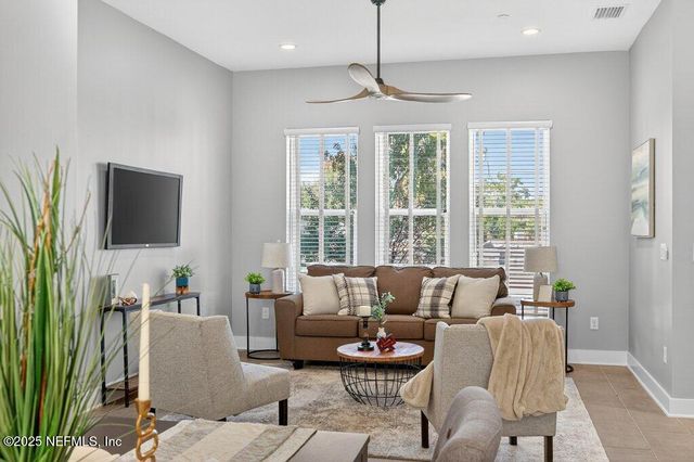 1625 BRIDGETON Drive, Jacksonville, FL 32207