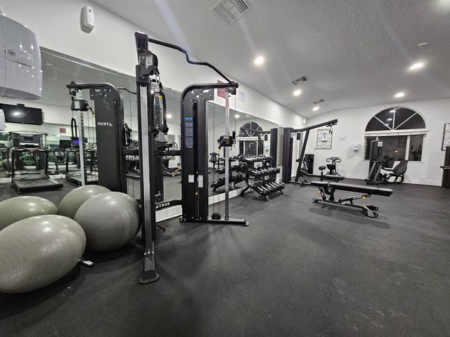 631 Lyons Road 12204, Coconut Creek, FL 33063