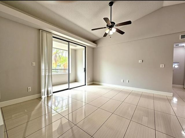 631 Lyons Road 12204, Coconut Creek, FL 33063