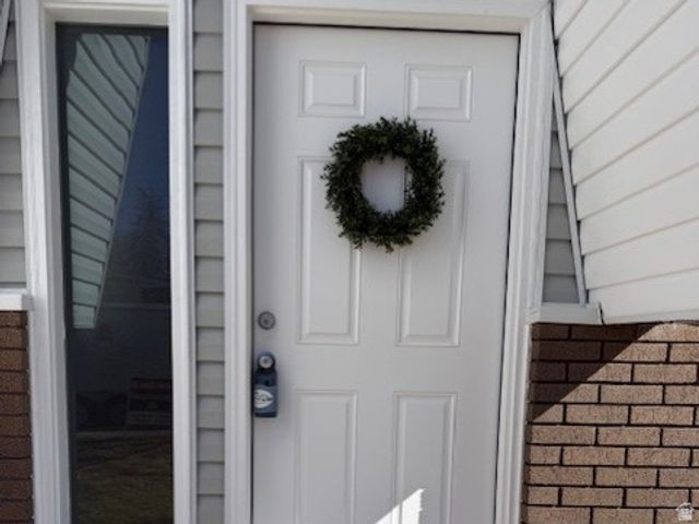 9587 S 1040 E, Sandy, UT 84094