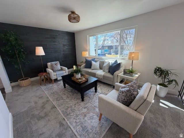 9587 S 1040 E, Sandy, UT 84094