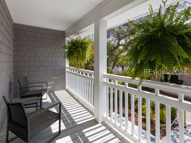 7 Cassina Ln, Hilton Head Island, SC 29928