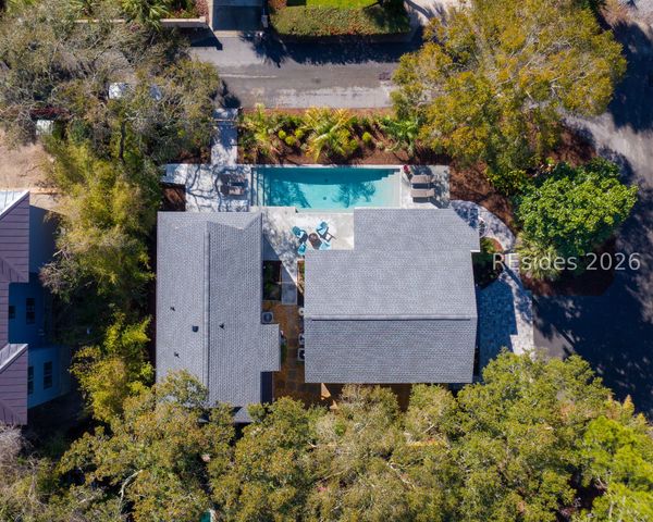 7 Cassina Ln, Hilton Head Island, SC 29928