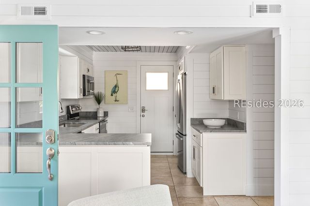 7 Cassina Ln, Hilton Head Island, SC 29928