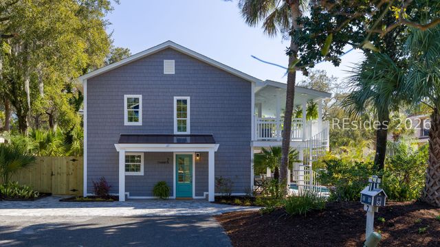 7 Cassina Ln, Hilton Head Island, SC 29928