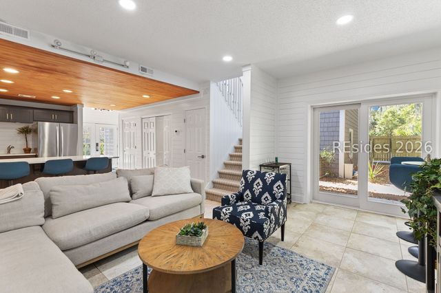 7 Cassina Ln, Hilton Head Island, SC 29928