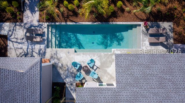 7 Cassina Ln, Hilton Head Island, SC 29928