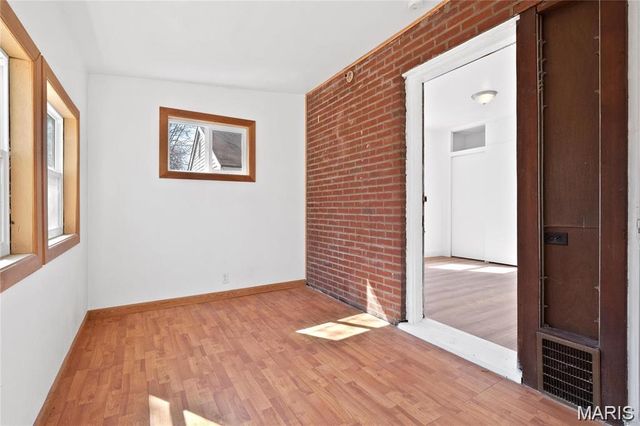 22 N Harvey Avenue, St Louis, MO 63135