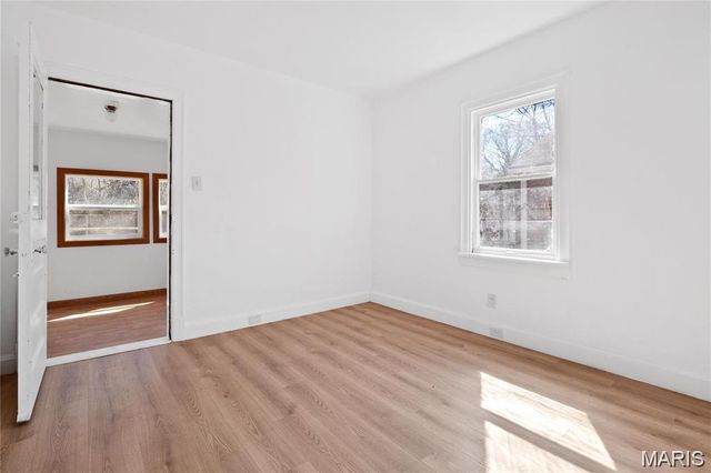 22 N Harvey Avenue, St Louis, MO 63135