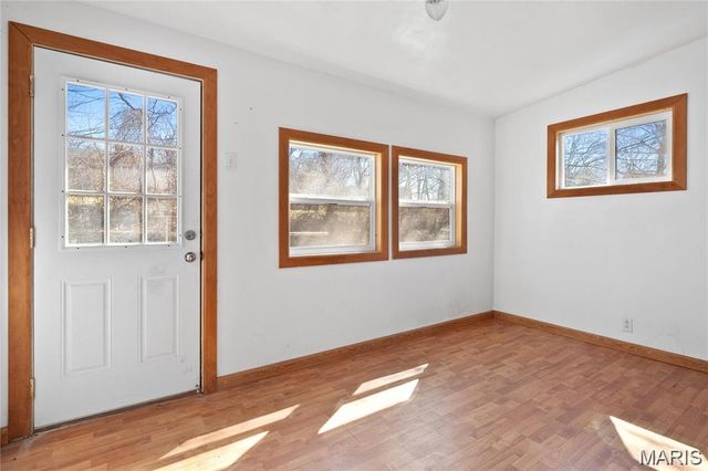 22 N Harvey Avenue, St Louis, MO 63135