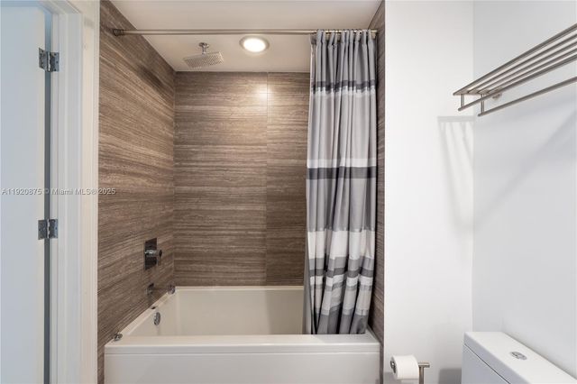 1010 Brickell Ave 4207, Miami, FL 33131