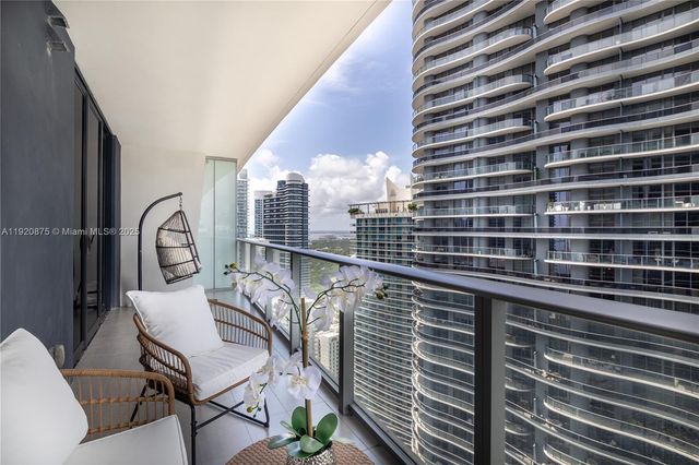 1010 Brickell Ave 4207, Miami, FL 33131