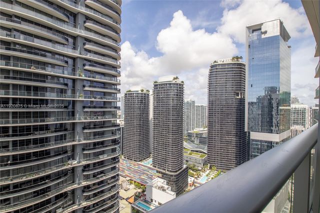 1010 Brickell Ave 4207, Miami, FL 33131