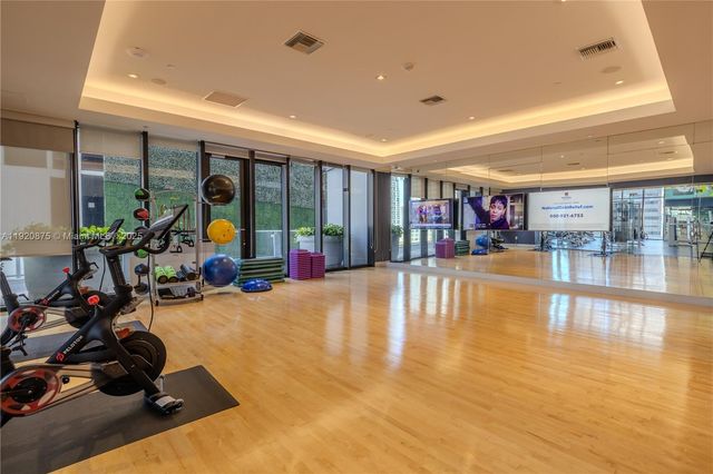 1010 Brickell Ave 4207, Miami, FL 33131