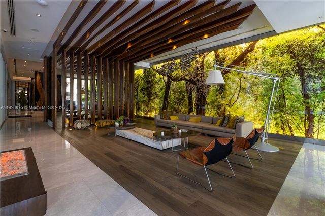 1010 Brickell Ave 4207, Miami, FL 33131