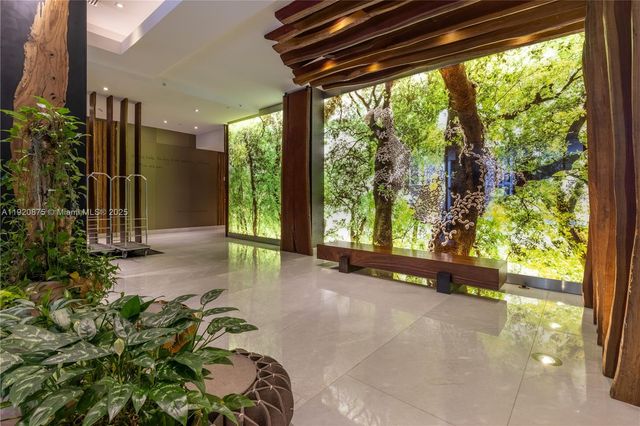 1010 Brickell Ave 4207, Miami, FL 33131