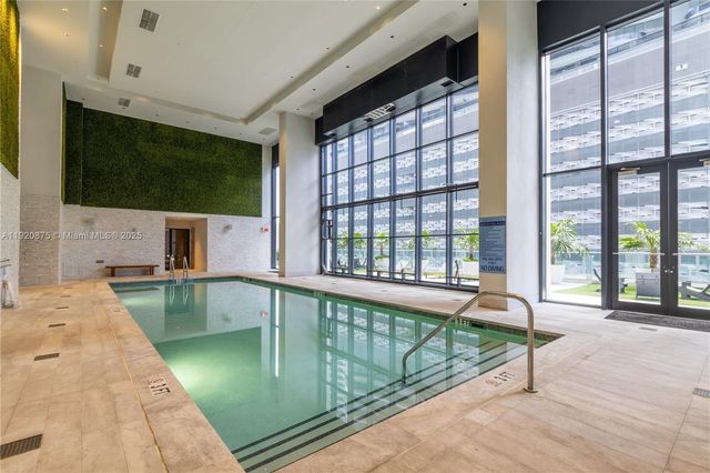 1010 Brickell Ave 4207, Miami, FL 33131