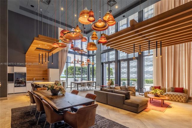 1010 Brickell Ave 4207, Miami, FL 33131