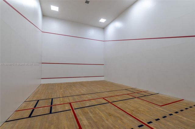 1010 Brickell Ave 4207, Miami, FL 33131