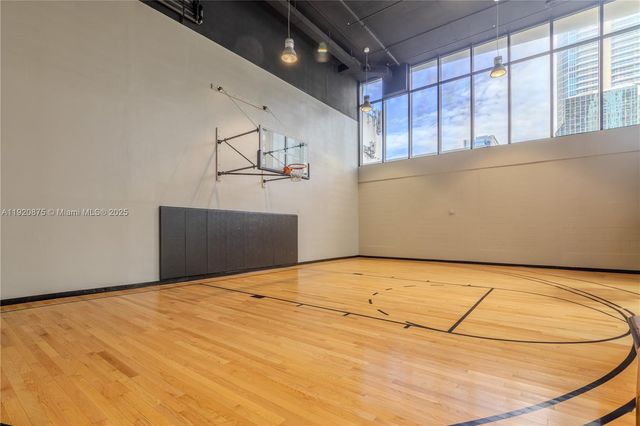 1010 Brickell Ave 4207, Miami, FL 33131